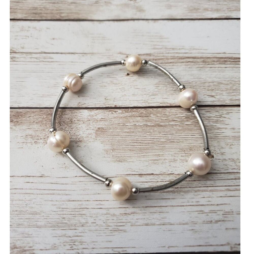 Vintage Stretch Bracelet - Silver Tone & Faux? Pearl